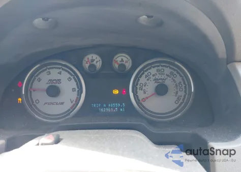 2010 Ford Focus Se z USA, uszkodzony, nr VIN 1FAHP3FN9AW264521